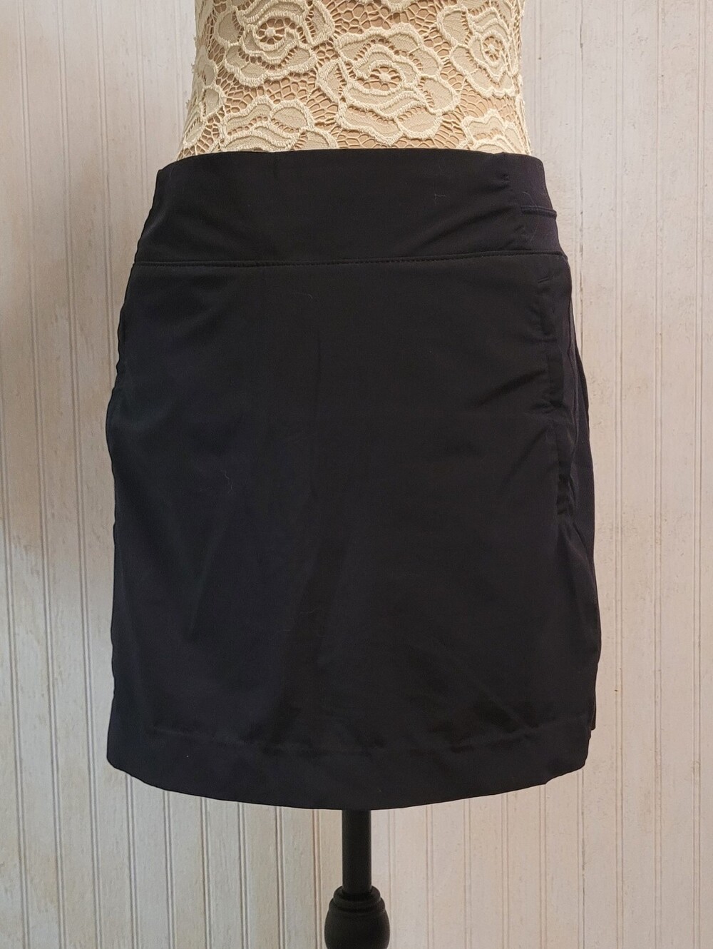 Athleta Brooklyn Skort 16" Black Mini Size 6
